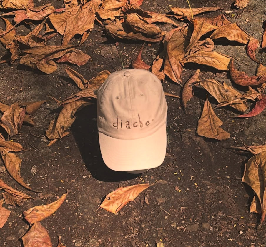 Diache hat